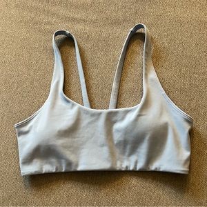 Vuori Yosemite Sports Bra. Color: Oxford. Size small. Worn once.